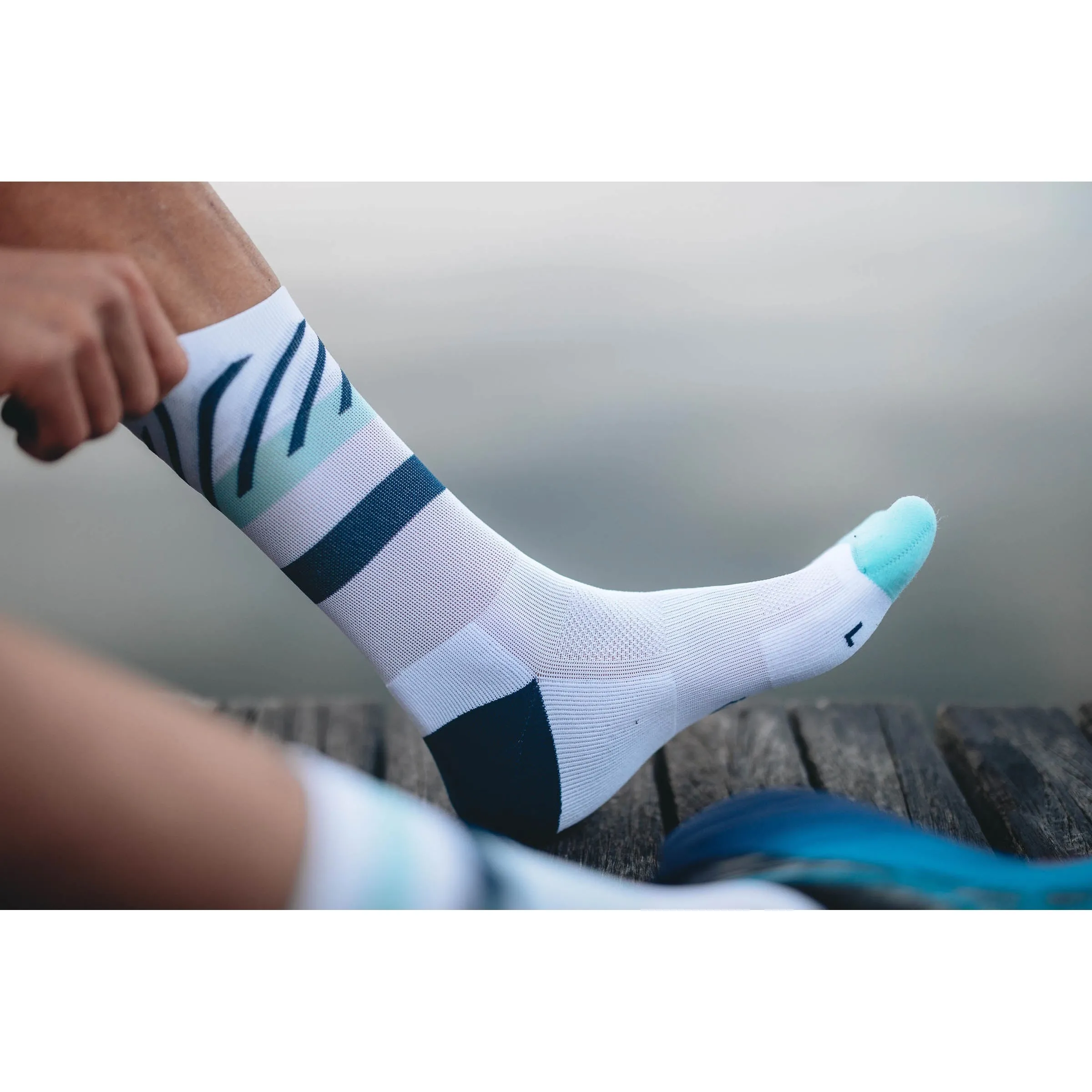 INCYLENCE RUNNING SOCKS - DISRUPTS NAVY BLUE MINT